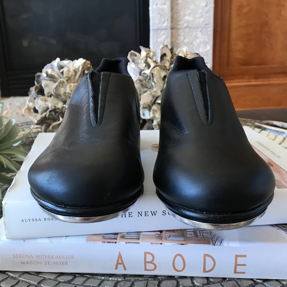 BLOCH BLACK SLIP ON LEATHER TAP SHOES - Picture 3 of 13